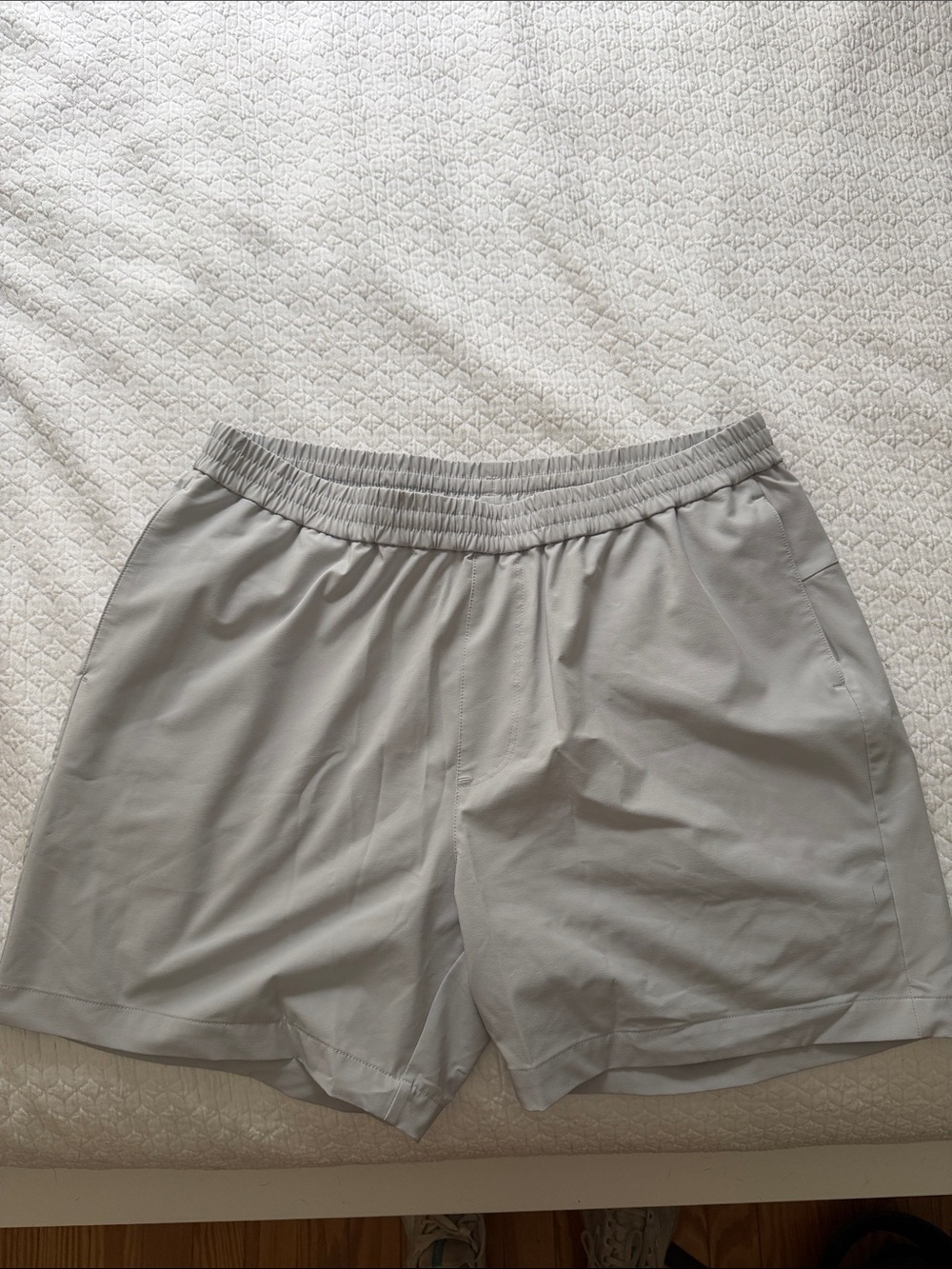 Mizzen+Main Men's Light Gray Helmsman - Slim